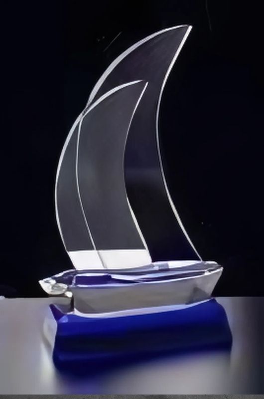 Yacht Crystal Award